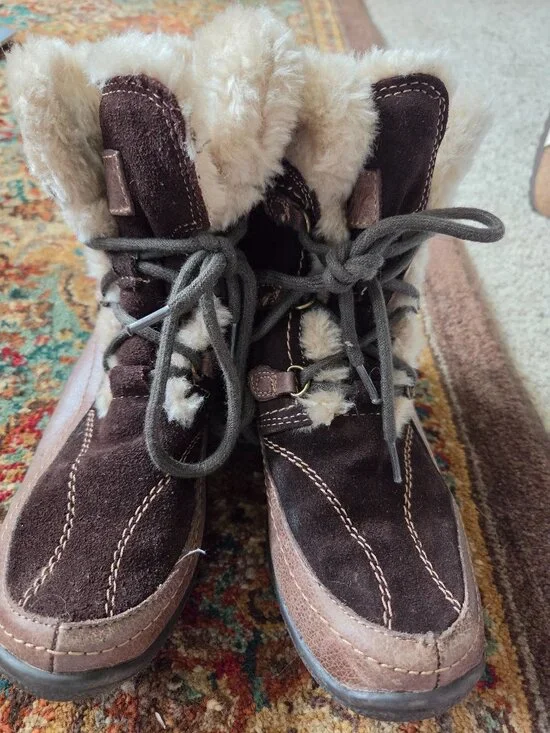 Bear Trap suede lined ankle boots