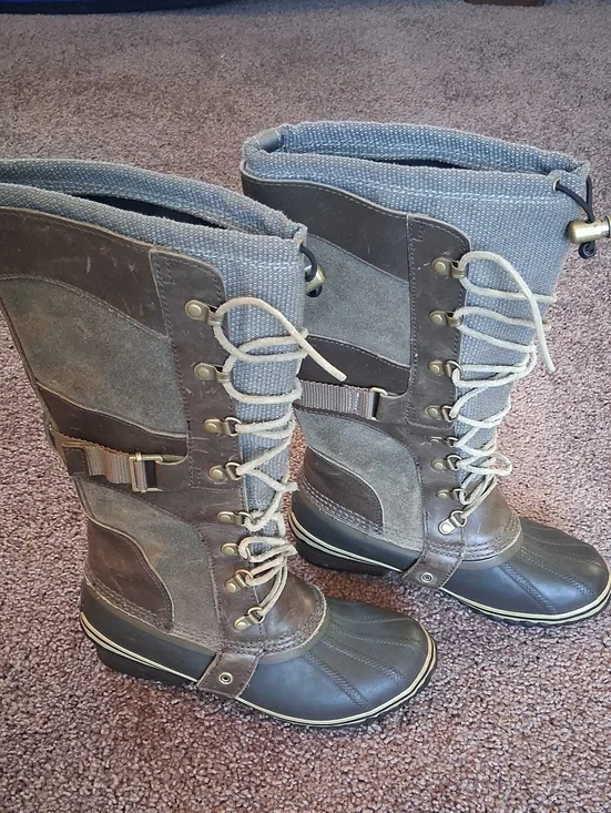 Sorel Conquest Carly Brown Gray Tall Lace-Up Waterproof Winter Boots