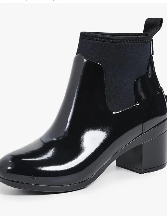 Hunter Refined Mid Heel Gloss Boots
