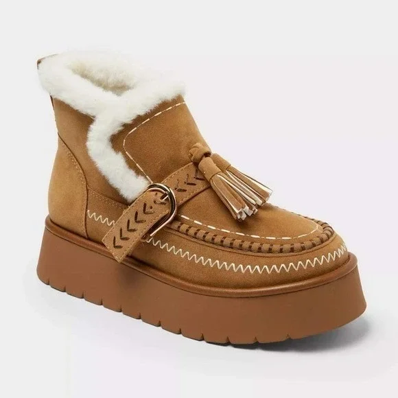 Women's Summit Boots Universal‎ Thread Brown Size 10 New With Tags