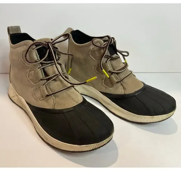 Sorel Out N About III Classic Women’s Waterproof Boots Size 10 Lace Up Duck Boot