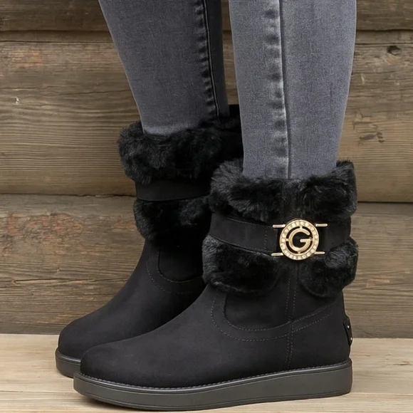 GBG Los Angeles NEW!! Alstyn Cozy Glam Chic, Warm, Faux Fur Winter Bootie 7M