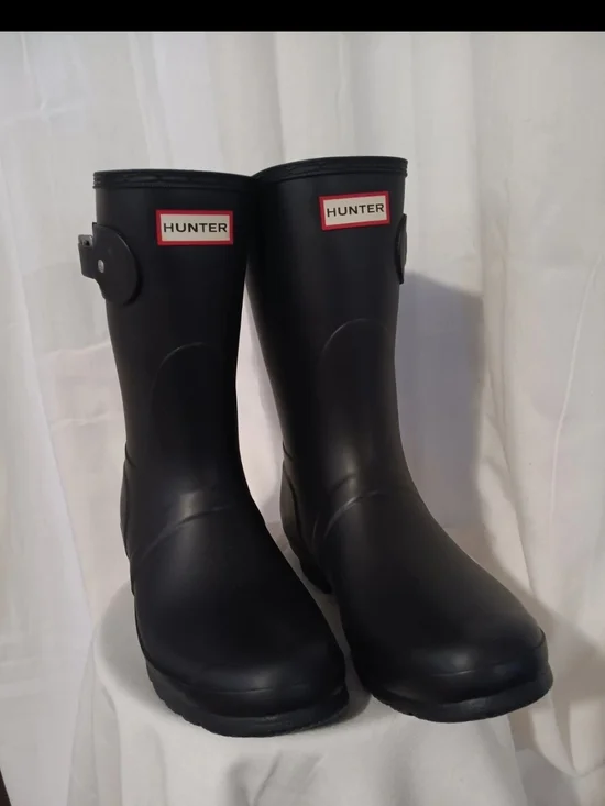 Hunter Matte Black Short Rain Boots
