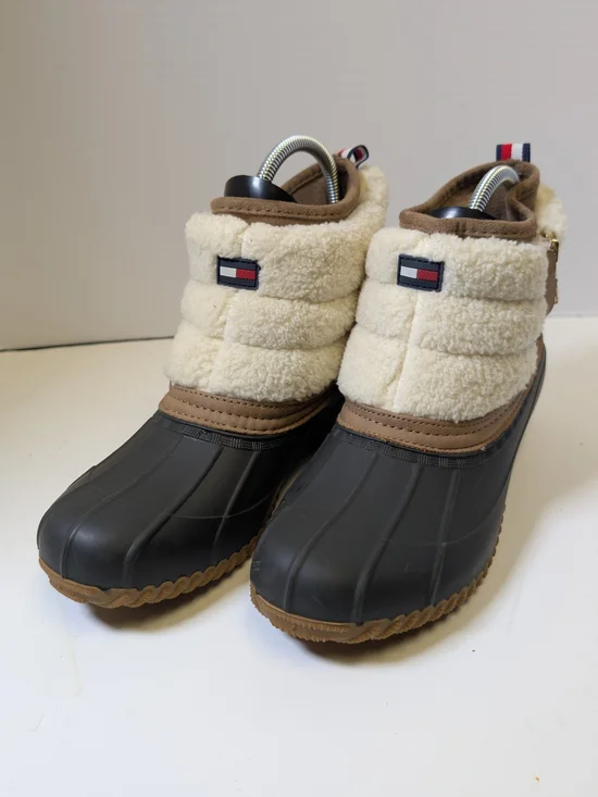 Tommy Hilfiger Black Rubber & Cream Sherpa Winter Boots with Brown Trim