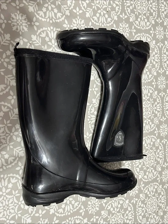 Kamik Black Women's Glossy Rain Boots