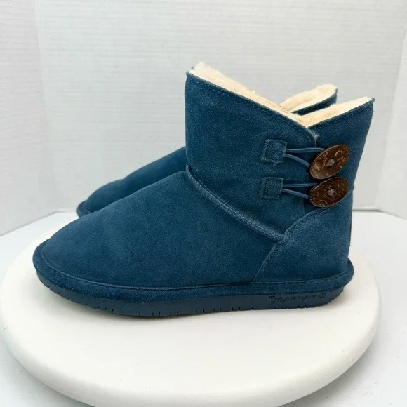 BEARPAW Womens Rosy Button Flat Slate Blue Suede‎ Snow Boots Sz 7 Wide Sheepskin