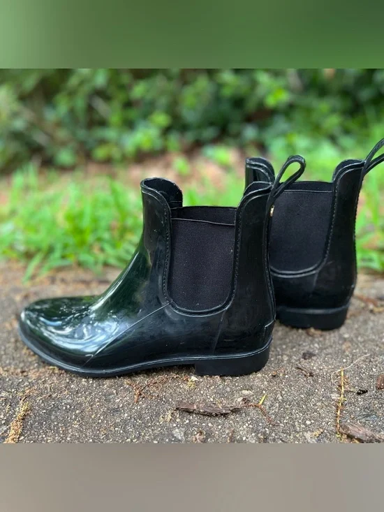 Sam Edelman Black Gloss Chelsea Rain Boots 10