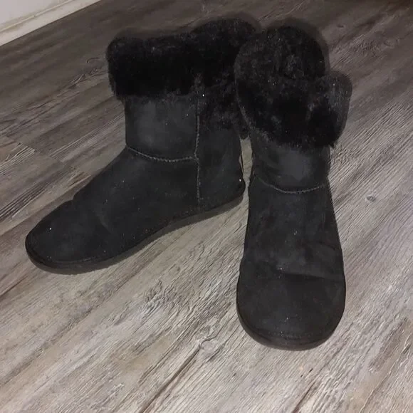Apres By Lamo Faux Suede Short Boots Women’s Sz 8 NWOT
