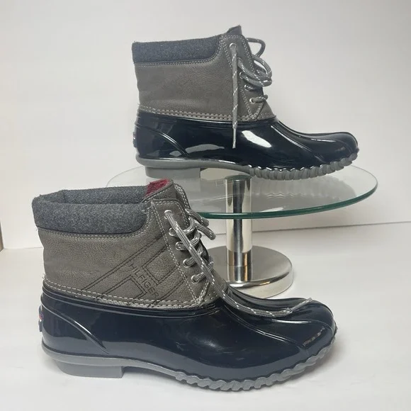 Tommy Hilfiger Women's Twhenree2 Tan Rain Snow Duck Boots Size 7M Lined Boots