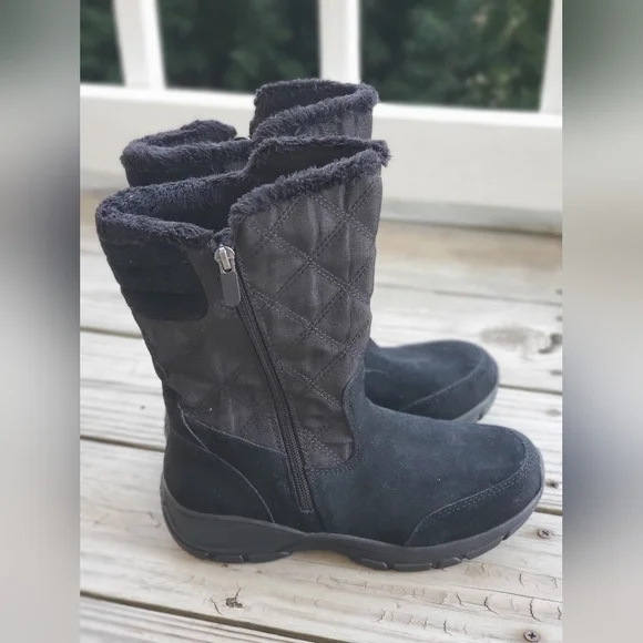 Women's Black Quilted Winter Boots