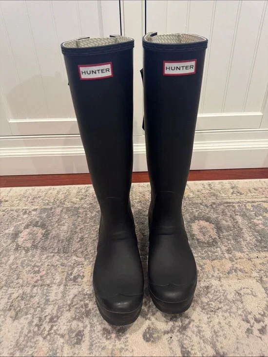 Hunter Women's Adjustable Black Rain Boots with Red Logo