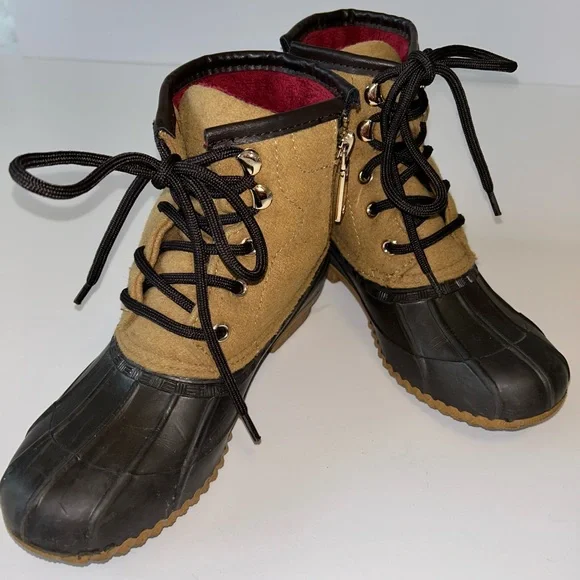 Tommy Hilfiger “Roan” women’s duck‎ boots, waterproof, rubber/felt upper- sz 6