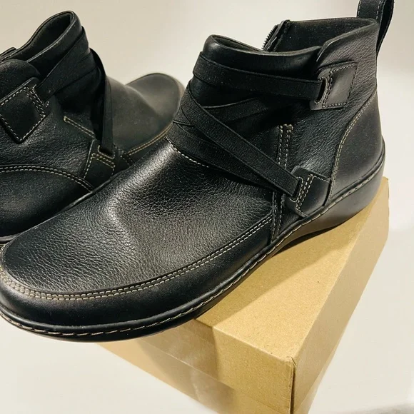Clarks Women’s Black Leather Strap Boots