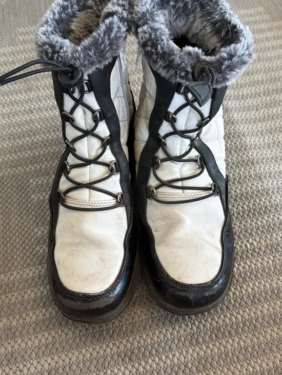 totes Black and White Faux-Fur Lace-Up Winter Boots