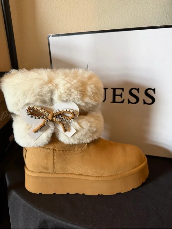 GUESS “Dowry” FUR BOOTS with embellished bow 🎀