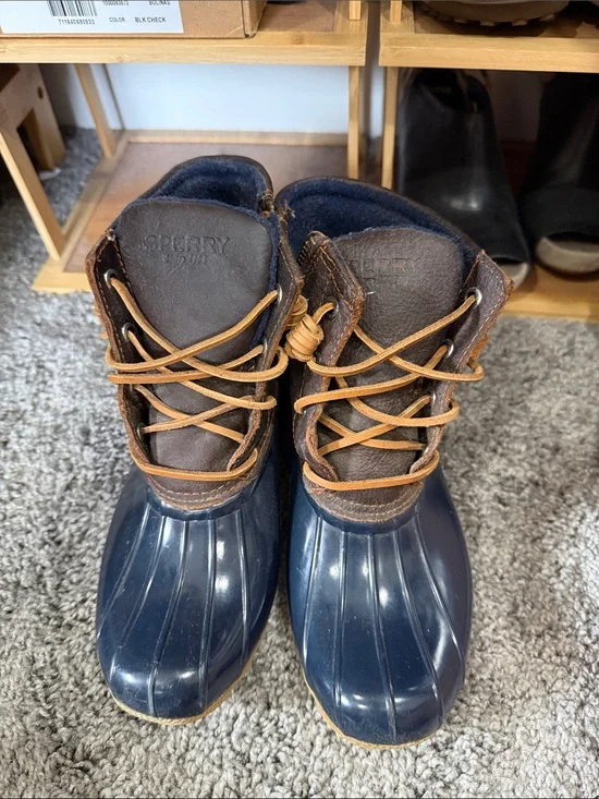 Sperry Women Navy Brown Waterproof Duck Boots Lace up 5.5 brown Winter rain fall