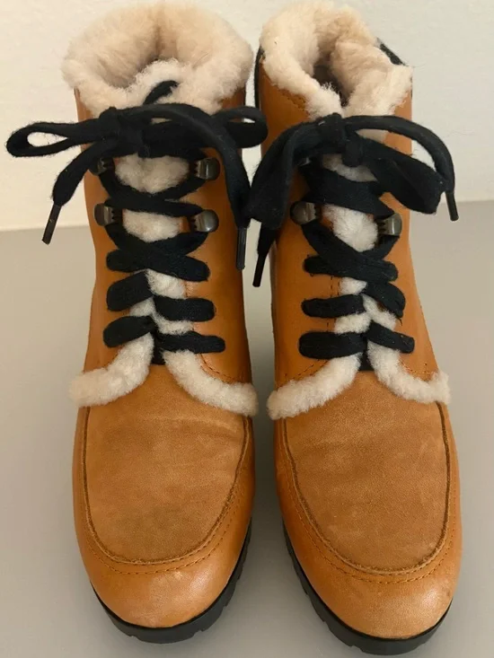 Cole Haan Tan Leather & Suede Shearling-Lined Lace-Up Boots