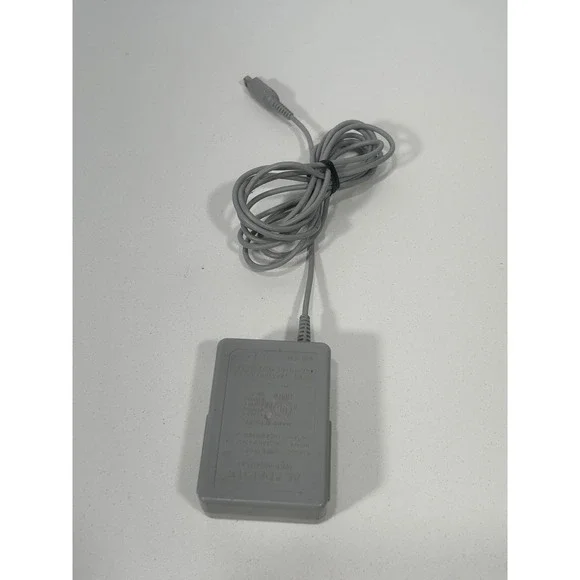 Nintendo AC Adapter OEM WAP-002 USA Wall Charger for 3DS 2DS DSi XL Gray