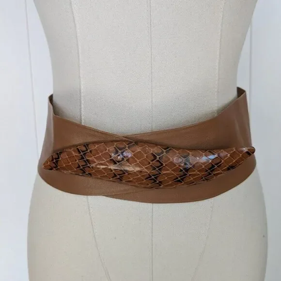Genuine Snake Skin/Leather Belt - Unique Belt Buckle Shape - Tan - 34.75