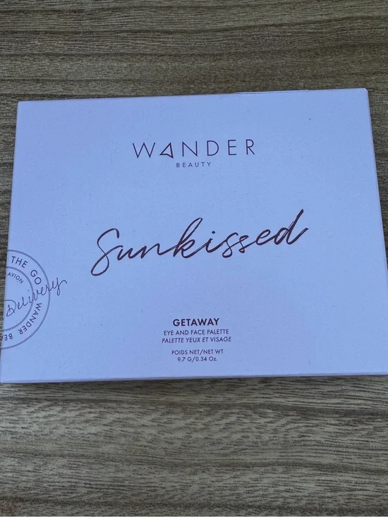 Wander Beauty Sunkissed Getaway Eye and Face Palette
