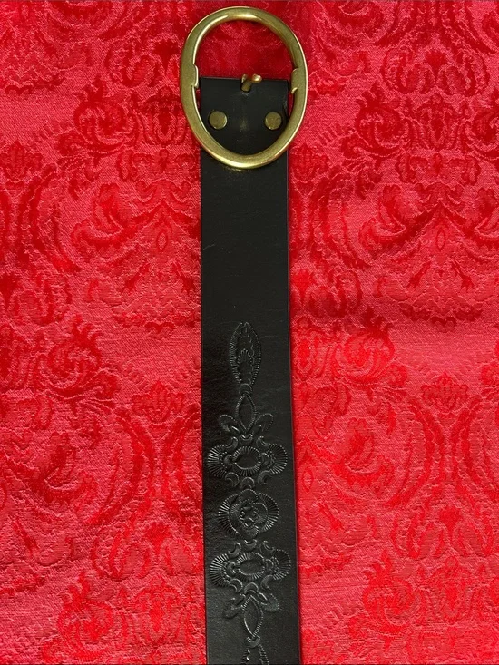 Banana Republic Black Italian Leather Belt Embossed Floral Solid Brass USA 30