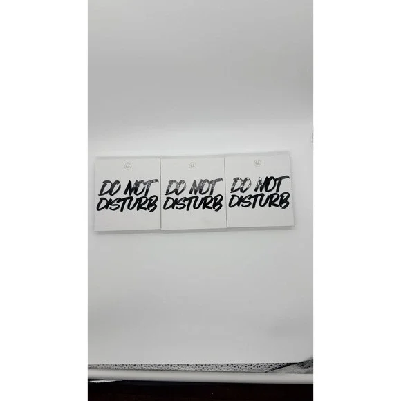 Revolution‎ Make Up Forever Flawless Eyeshadow Pallet 