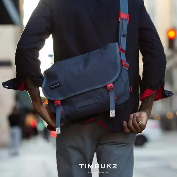 Timbuk2 Classic Messenger Bag Medium Black/Red