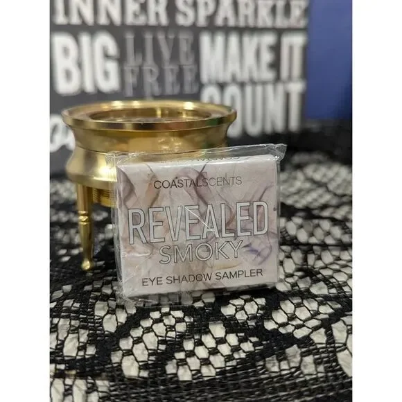 5/25 Coastal Scents Revealed Smoky Eye Shadow Duo