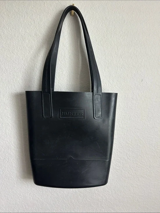 Hunter Black Rubber Shoulder Tote