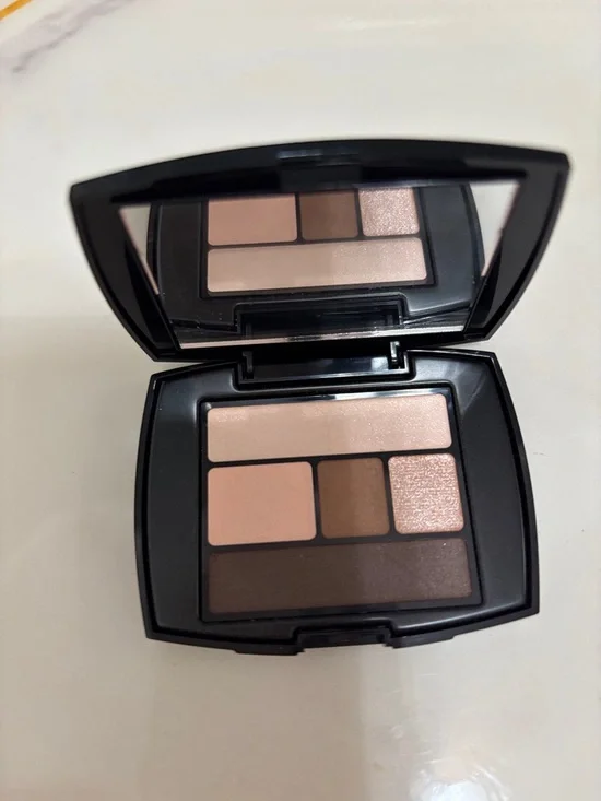 Everyday Neutral Eyeshadow Palette - Soft Nude & Brown Shades