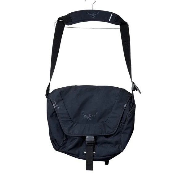 Osprey FlapJack Courier Messenger Bag Black 2011 Laptop Crossbody 17L Unisex