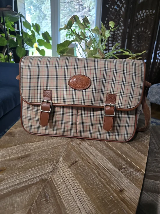 Vintage Burberry Nova Check Messenger Shoulder Bag with COA