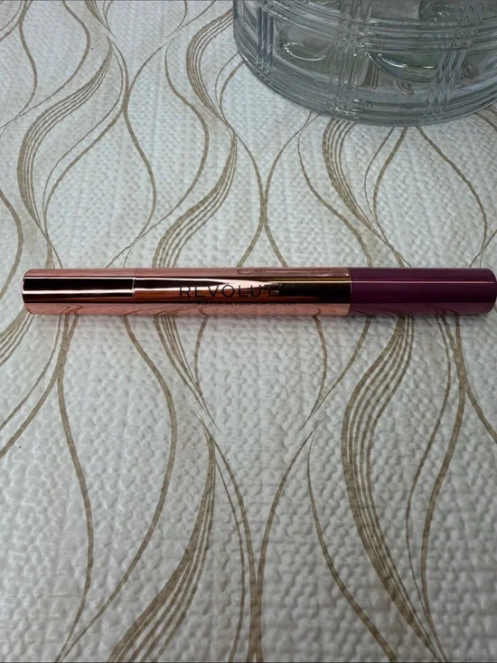 Revolution Eye Shadow Stick Euphoric Lilac