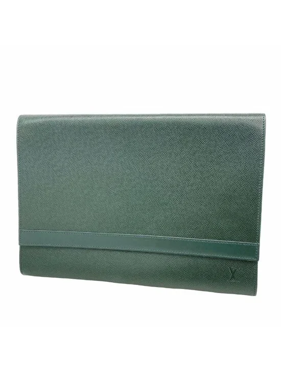 Louis Vuitton Clutch Taiga Volga Epi Sear