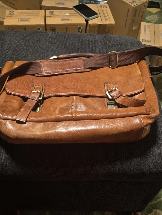 Kenneth Cole Tan Leather Messenger Bag with Brass Hardware