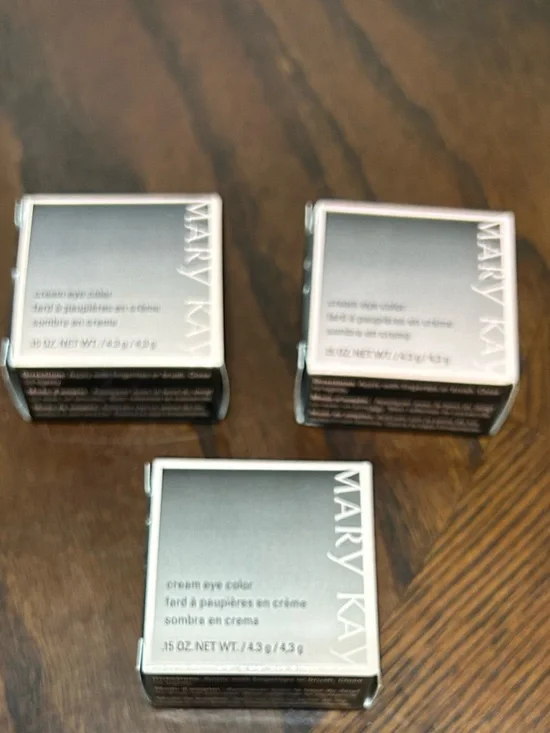 3 Piece Mary Kay Cream Eye Color Boxed Apricot Twist Coastal Blue Meadow Grass.