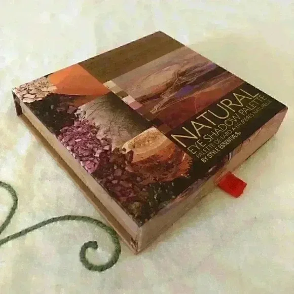 Style essentials EYESHADOW natural palette