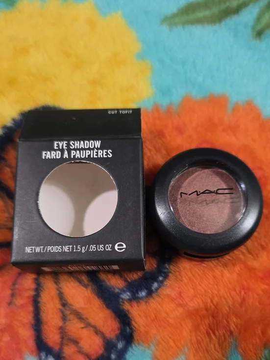 Mac Cut To Fit Eyeshadow