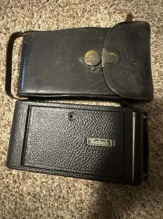 Vintage Kodak No. 2C Autographic Folding‎ Camera with Original Leather Case