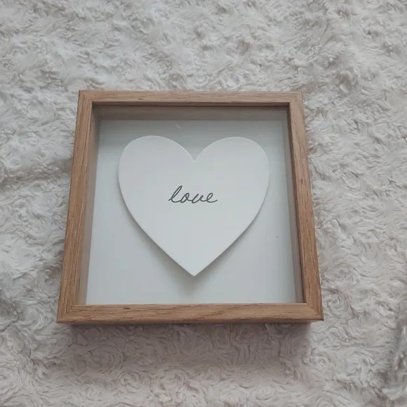 Heart-Shaped Love Wall Art with Wooden Frame Decor Home Cottagecore