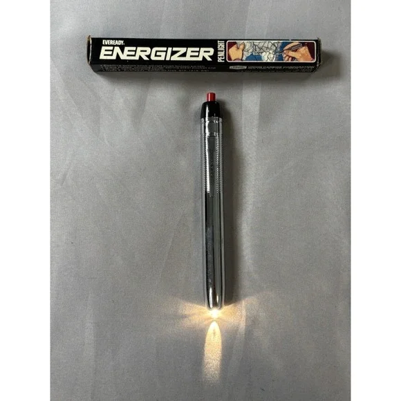 Vintage Eveready Energizer Penlight No‎ 9215