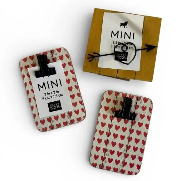 Mini Heart Themed Valentine’s Day Picture Frame Set