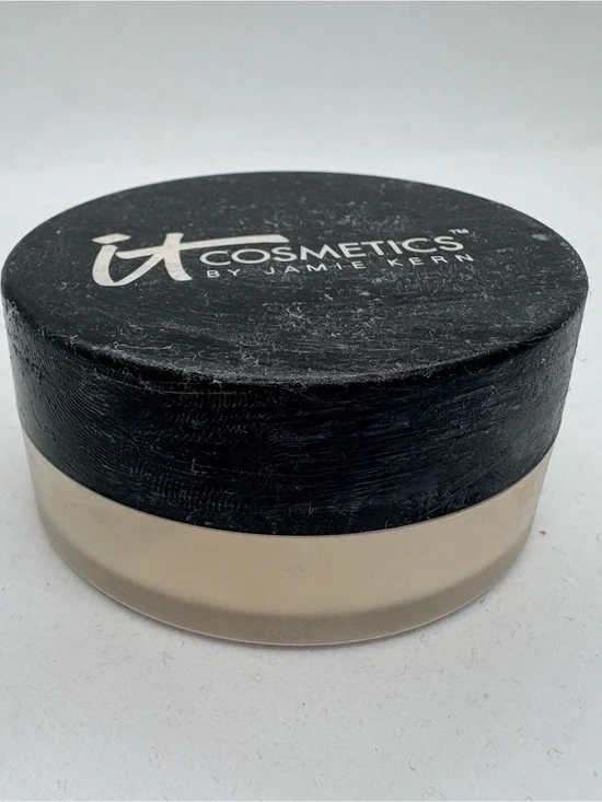 IT Cosmetics Bye Bye Pores Translucent Loose Setting Powder