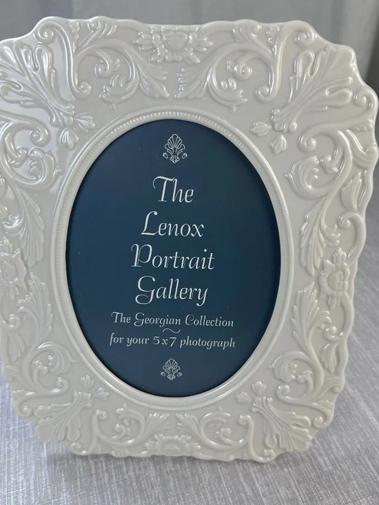 VTG Lenox Portrait Gallery Ivory Porcelain Picture Frame Georgian Collection 5x7