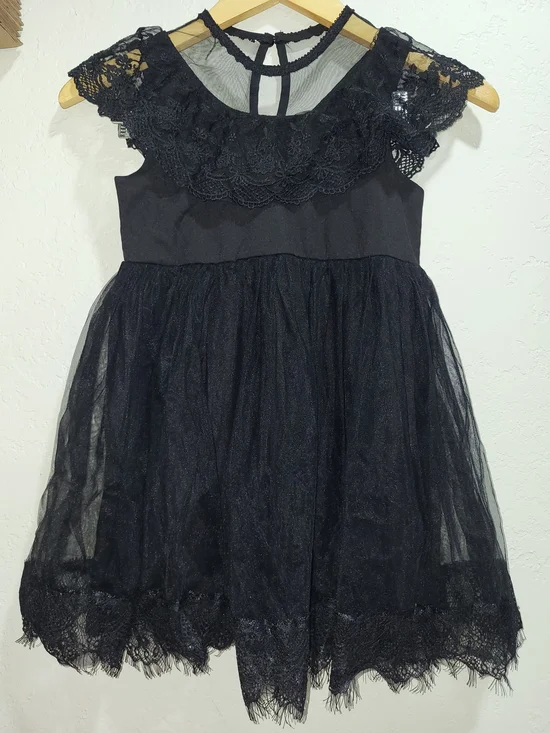 SHEIN Black Lace & Tulle Girls' Formal Dress