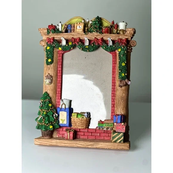 Vintage 90s 3D Christmas Fireplace Picture Frame Resin Holiday Decor Mantel