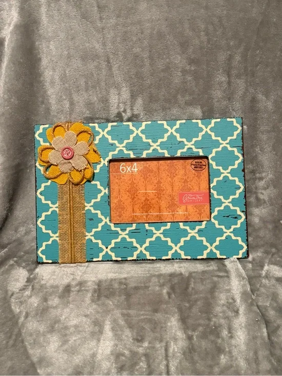 Green Tree Gallery Turquoise 4x6 Rustic Floral Picture Frame