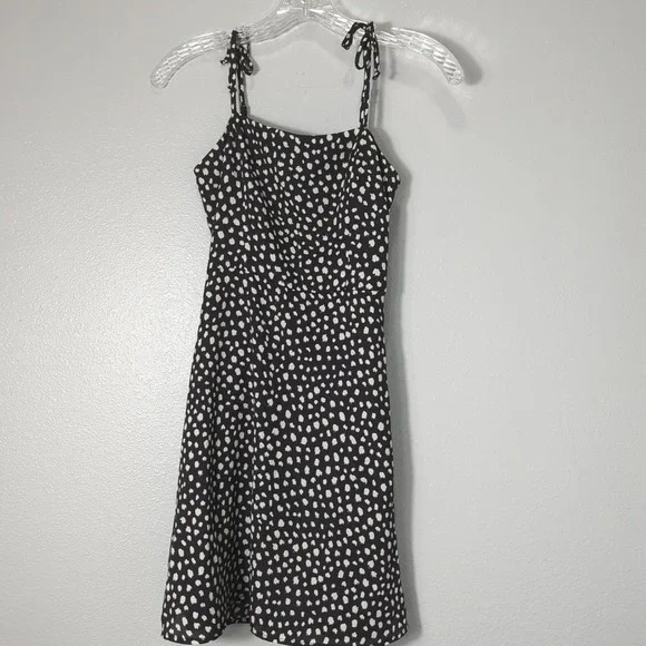 NWT Gianni Bini Girls Black & White Spaghetti Strap Knee Length Dress, Large 276