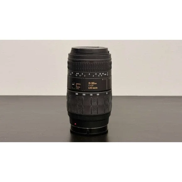 Quantaray 70-300mm f/4-5.6 LDO Macro Lens - Minolta AF Mount‎ - AS IS