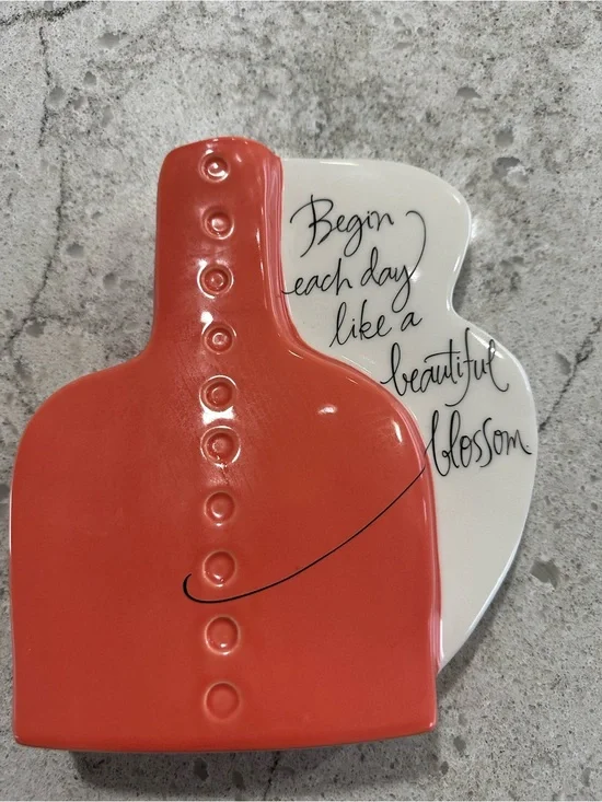 Hallmark Coral Ceramic 8